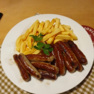 Não é só de pão que se vive o Homem, é de Salsicha também.